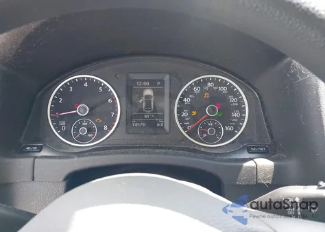 2018 Volkswagen Tiguan Limited 2.0T z USA, uszkodzony, nr VIN WVGBV7AX3JK003751